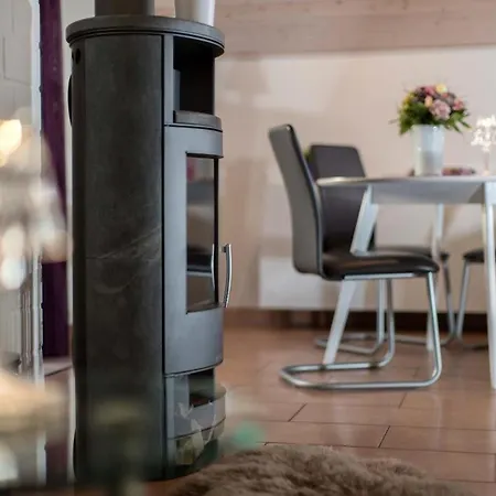 Apartment Fischerliesel Fuer Bis Zu 4 Personen Mit Kaminofen Und Whirlpool - Haustiere Herzlich Willkommen, Direkt Am Hafen